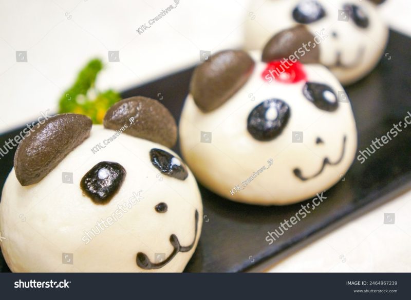 レストランで食べたパンダ型のかわいい肉まん。